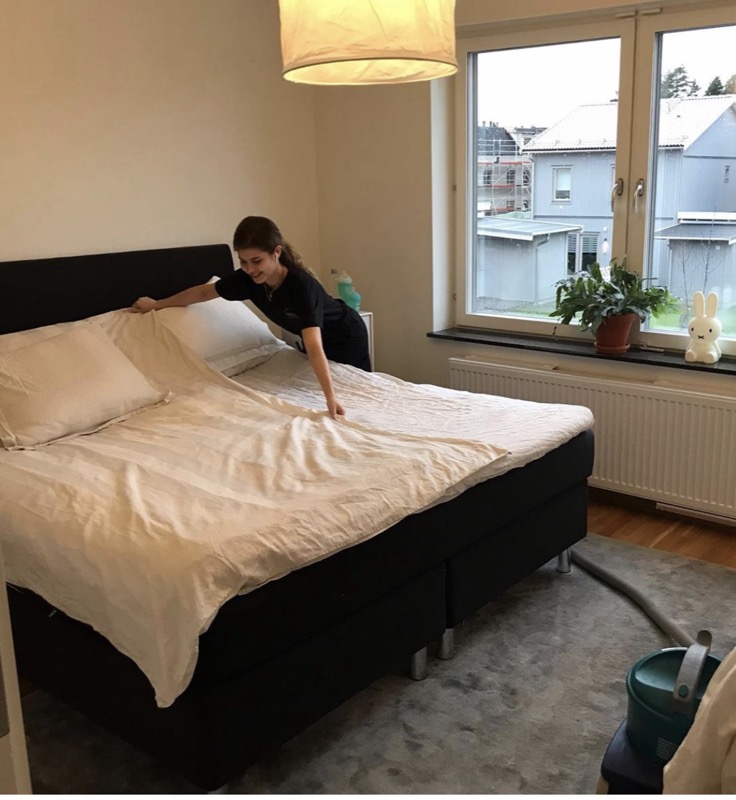 Timeout Service bäddar säng i sovrum